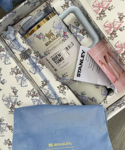 Alternative view of STANLEY X LOVE SHACK FANCY TUMBLER QUENCHER 40OZ - BEAUX BLUE (KHAKI BOX)