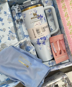 Alternative view of STANLEY X LOVE SHACK FANCY TUMBLER QUENCHER 40OZ - EVERBLOOMING ROSETTES (KHAKI BOX)